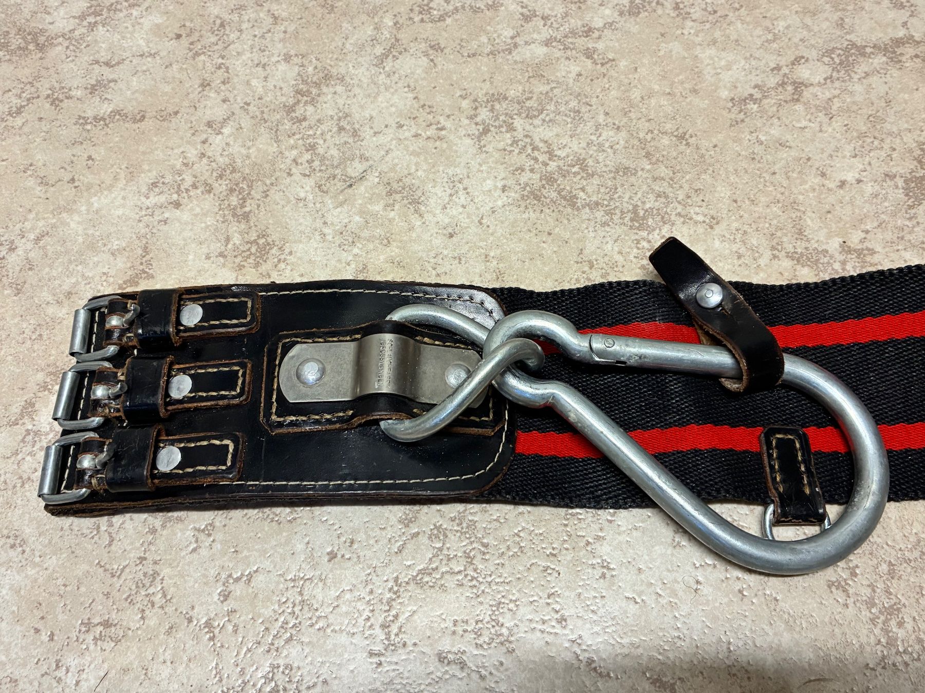 Attrezzatura da arrampicata: Feuerwehrgurt mit Karabiner Vintage – Usato da Horw venduto da adler65 1
