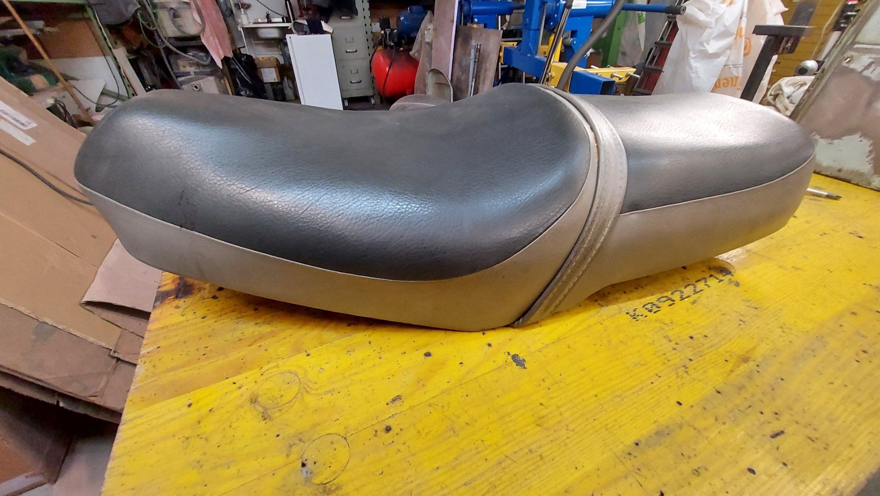 Yamaha Alle Rollerersatzteile: Selle Yamaha Beluga 125. – Gebraucht aus Satigny von massimo-95