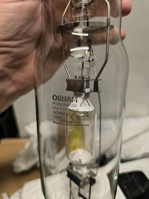 Osram Lampade: Glühbirne Osram Powerstar 1000W E40 – Usato da Kehrsatz venduto da Galopom 2