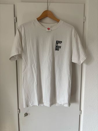 Hoops skateboards tee nyc back print