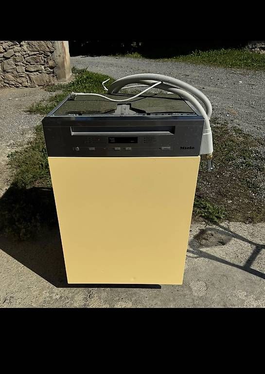 Lavastoviglie: Spülmaschine Miele  55 Cm – Usato da Künten venduto da buli76