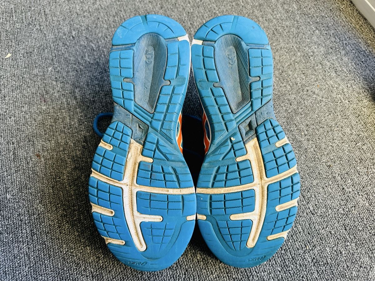 Asics Damenschuhe: asics femme taille 38 bleu – Gebraucht aus Bulle von LeMoleson 3