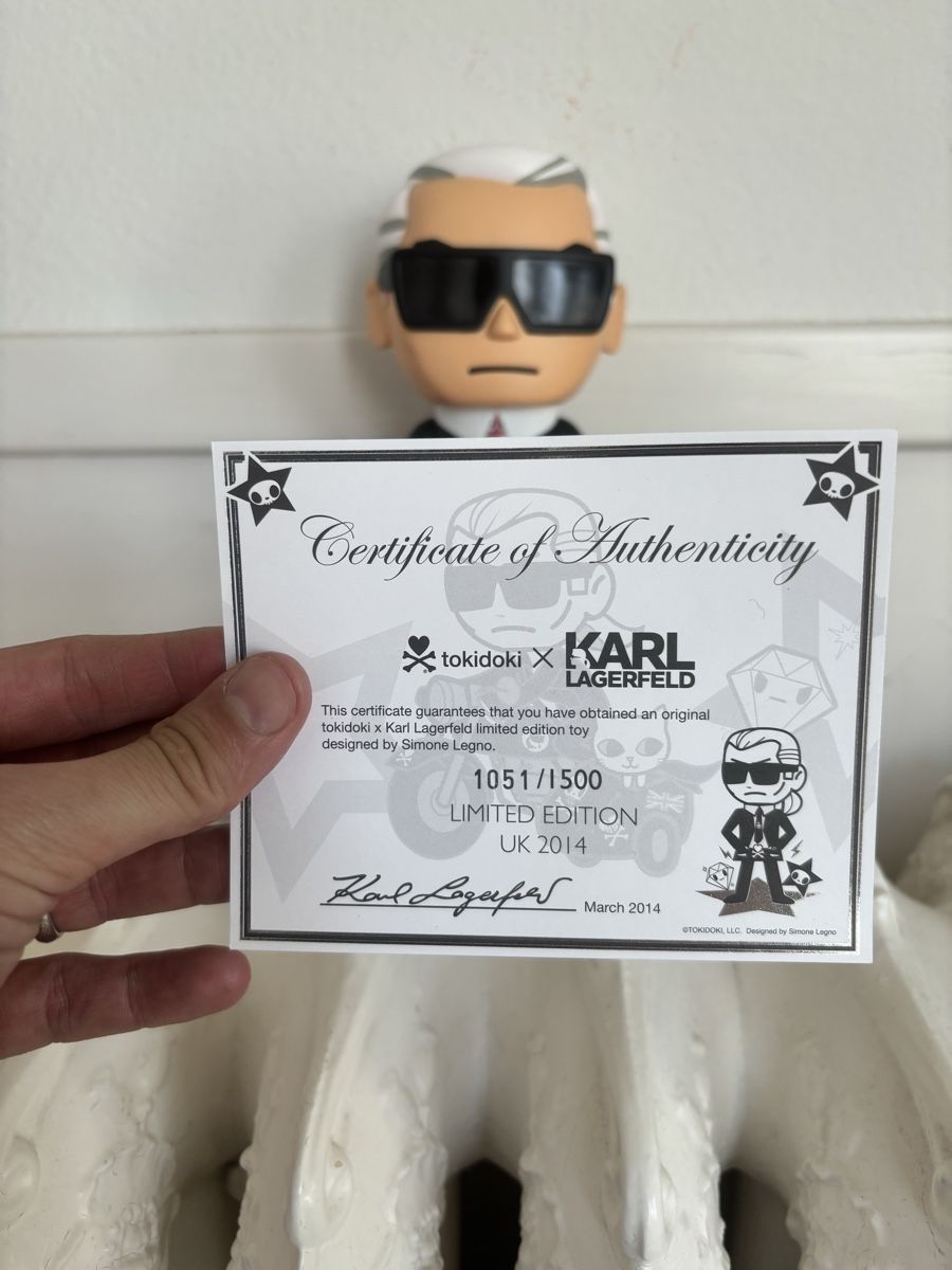 Statuette: Tokidoki x Lagerfeld - Karl Figur – Nuovo (secondo la descrizione) da Luzern venduto da serif23 1