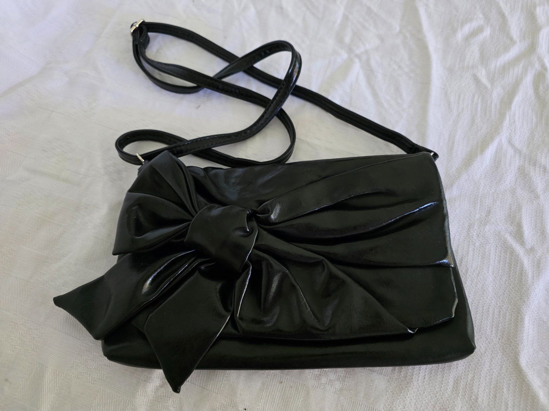 Taschen für Damen: Handtasche aus Kunstleder – Gebraucht aus Oberdorf SO von julian027
