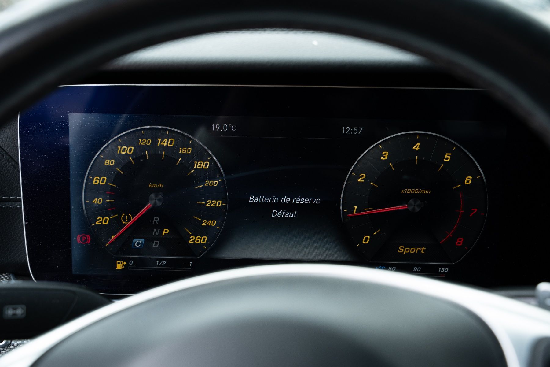 Mercedes-Benz Automobili: Mercedes Benz e400 – Difettoso da Affeltrangen venduto da AutoZentrumAG 8