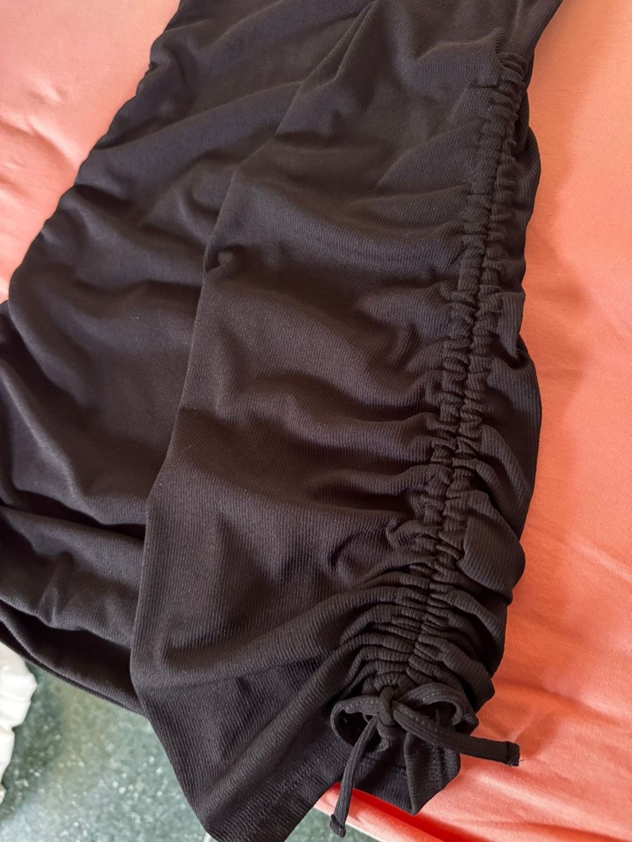 H&M Kleider: Kleid schwarz – Neu (gemäss Beschreibung) aus Oftringen von mar_7f8c 1