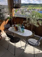 Bistrotisch mit 3 Stühlen