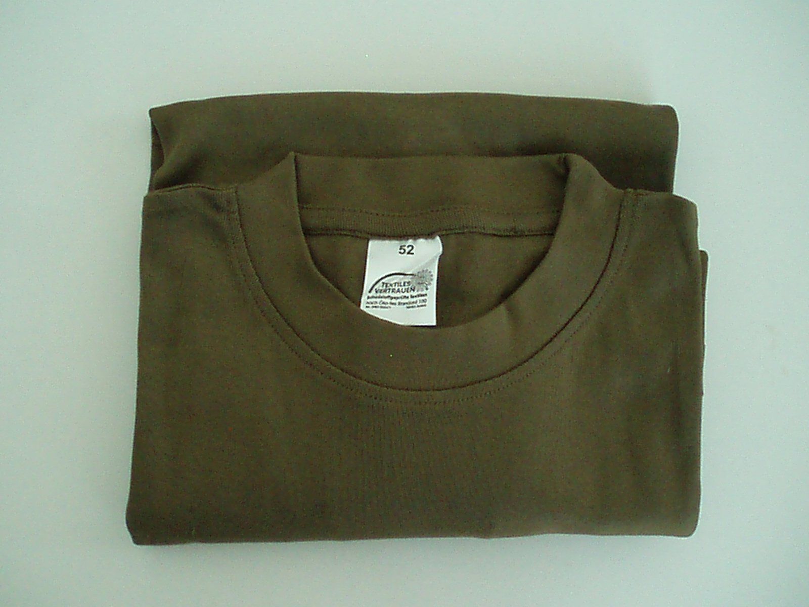 Schweizer Armee T-shirt: T - Shirt Schweizer Armee – Nuovo (secondo la descrizione) da Ostermundigen venduto da swatch14 2