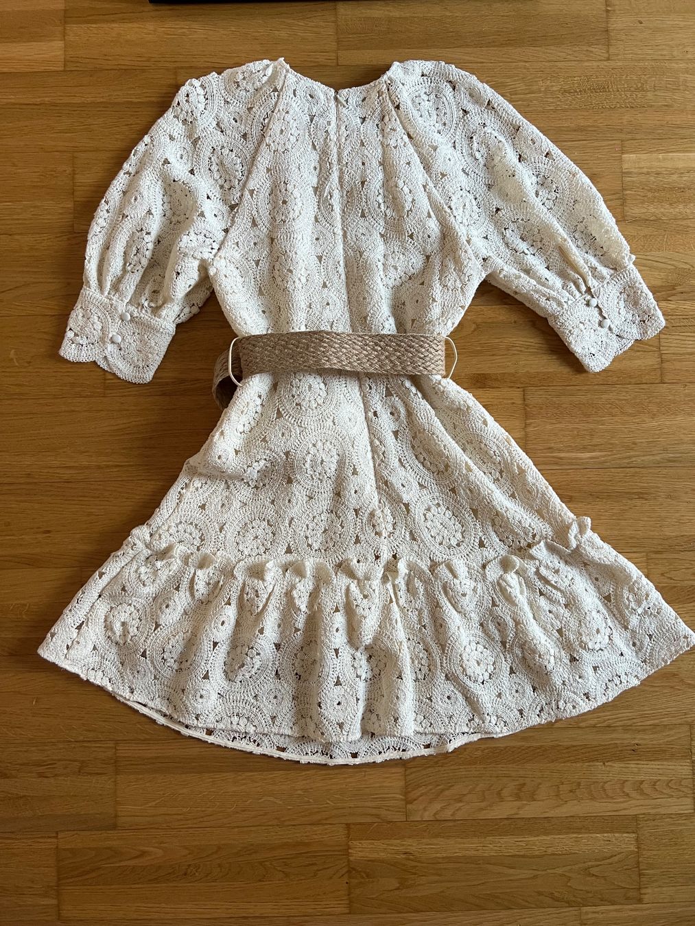 Ted Baker Vestiti: Ted Baker Gr 2/ EU 36 - Cremefarbenes Minikleid aus Spitze – Usato da Hünenberg See venduto da mississauga 2