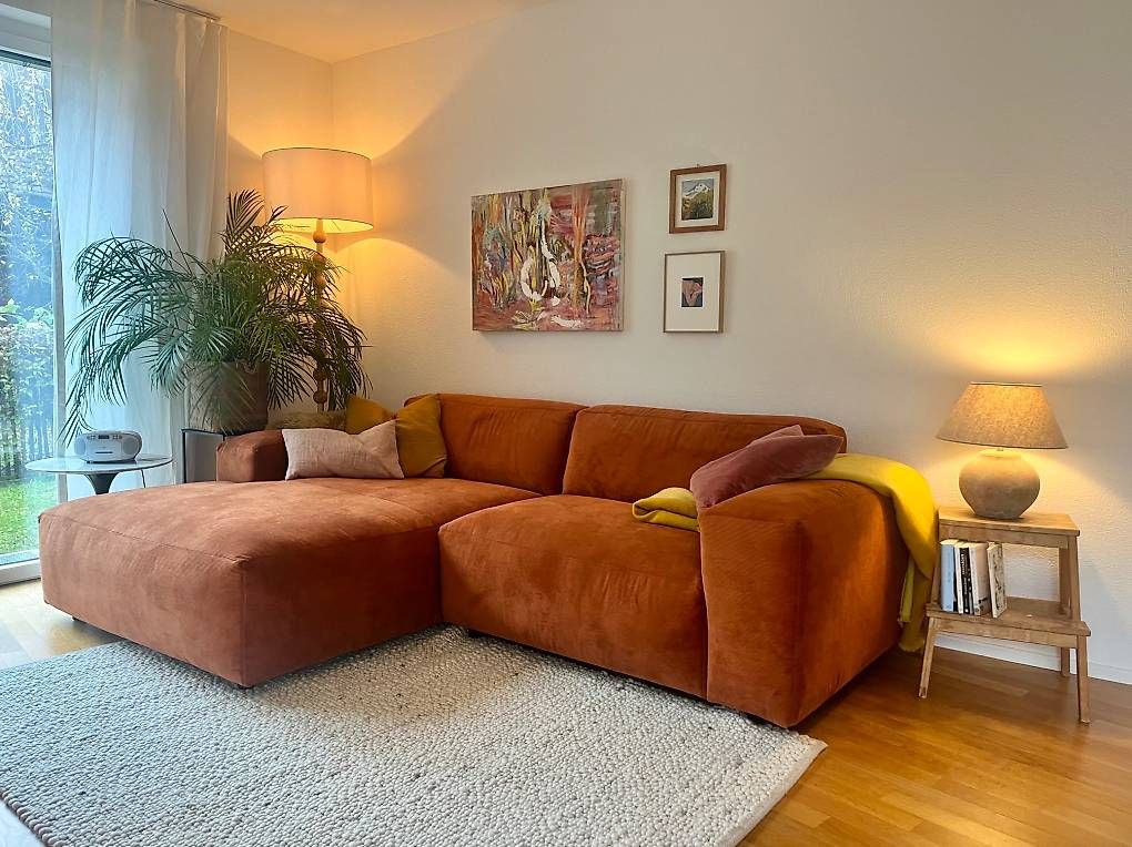 Sofas: Gemütliches Cord Ecksofa – D'occasion à Mettmenstetten par martina.bickel