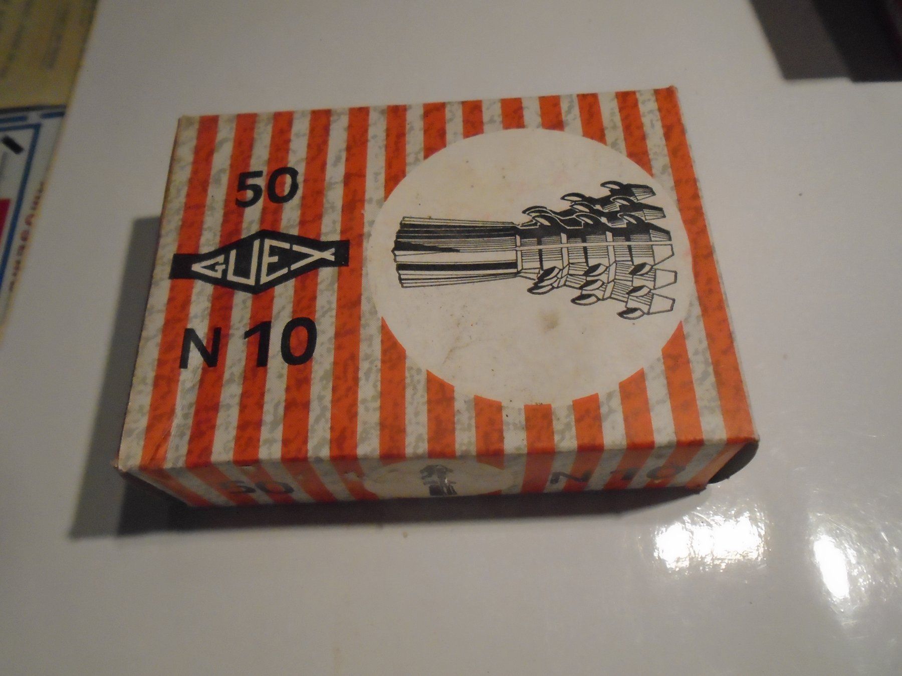 Tutti gli attrezzi: GÜTEX Dübel N10, 50 Stk. neu – Nuovo e nell'imballaggio originale da Niederlenz venduto da Cedros58