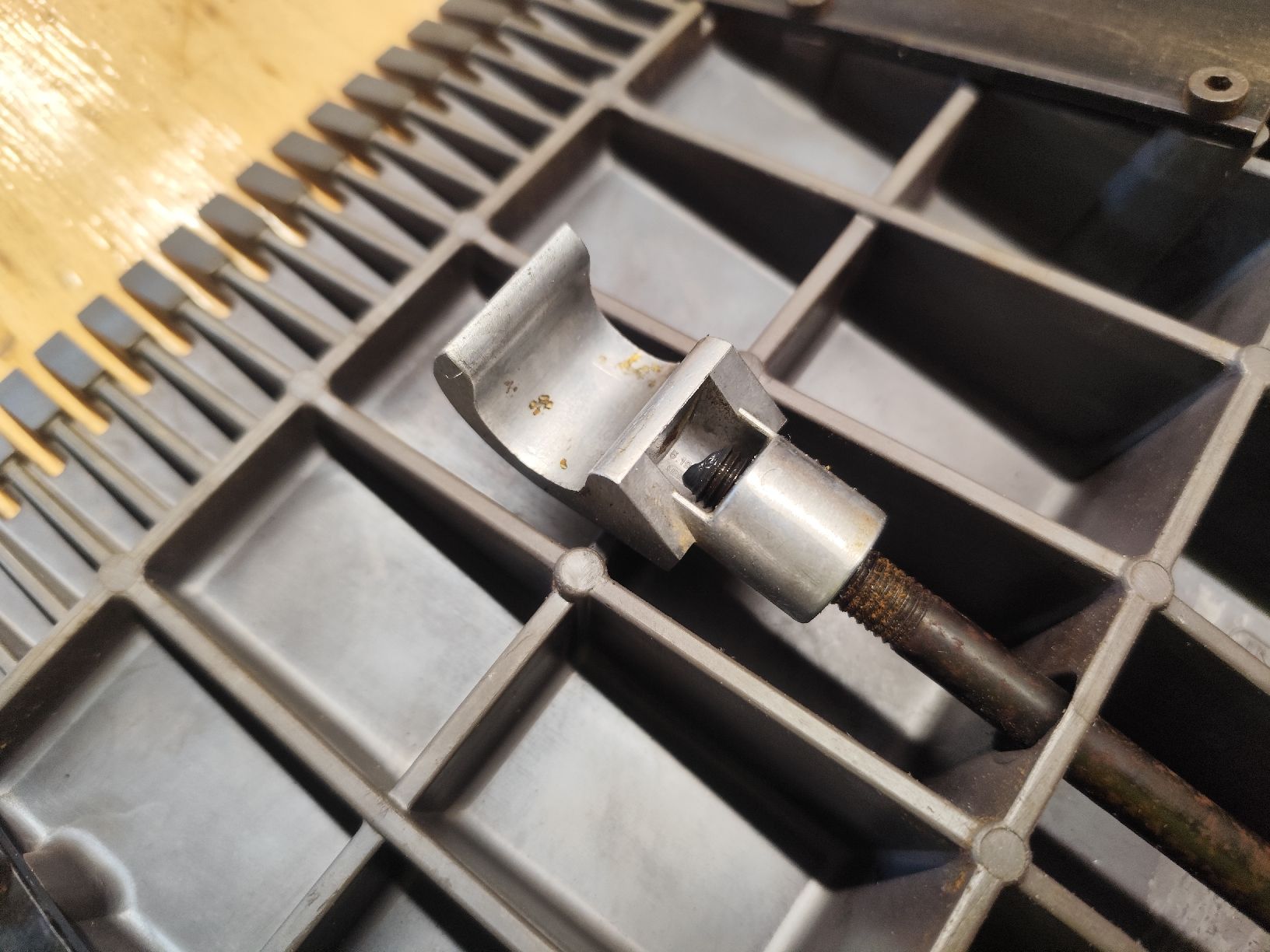 Tous les outils: INCA Fügetisch – D'occasion à Hellbühl par 30R_R30 4