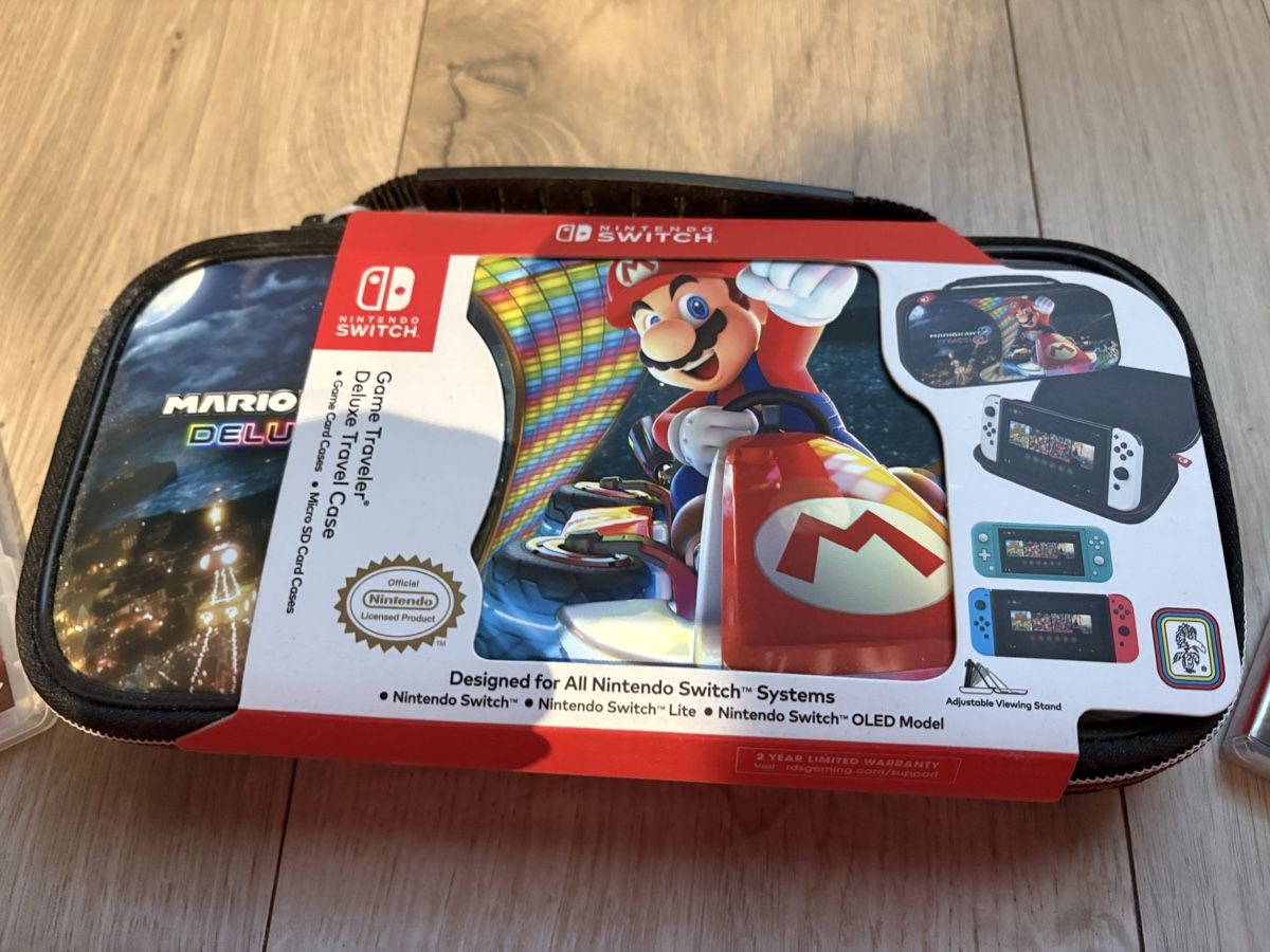 Nintendo Consoles: NINTENDO switch Bundle NEU – Neuf avec emballage d'origine à Herzogenbuchsee par warrior77 2