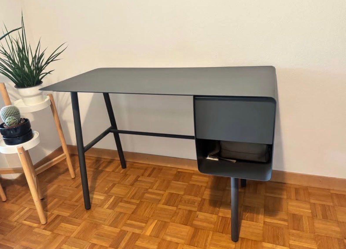 Scrivanie: Bureau style industriel à vendre – Usato da Vernier venduto da nfo_5rxb 1