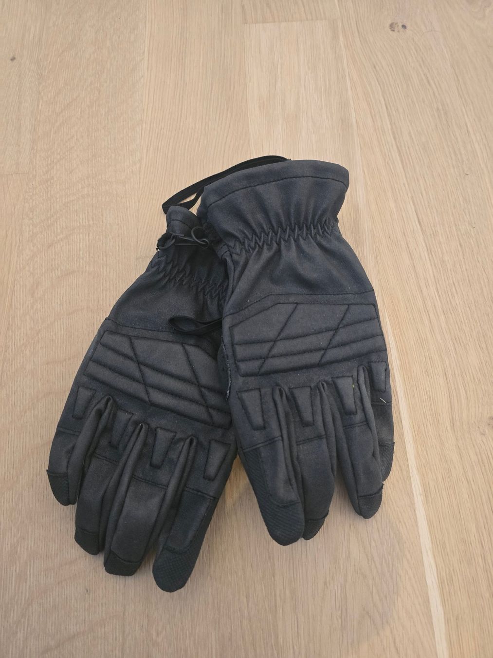 Guanti & manicotti: Einsatzhandschuhe Schweizer Armee Gr 10, neu – Nuovo (secondo la descrizione) da Pfyn venduto da mei_vyw5