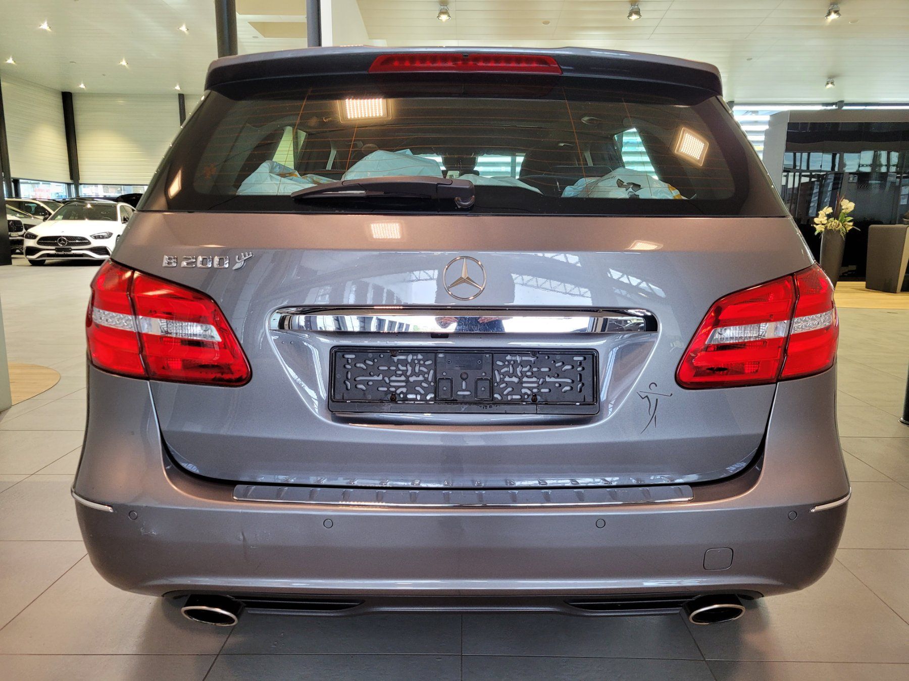 Mercedes-Benz Automobili: Mercedes-Benz B 200 – Usato da St. Gallen venduto da HirschAutomobileAG 7