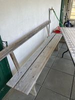Holzbank