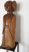 Alte, sehr grosse, asiatische Holzfigur.