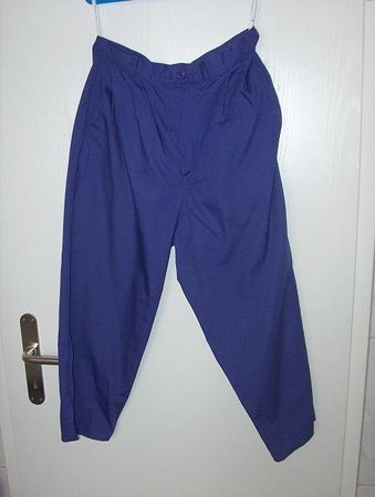 Neu: Korsaren-Hose violett Gr. 40