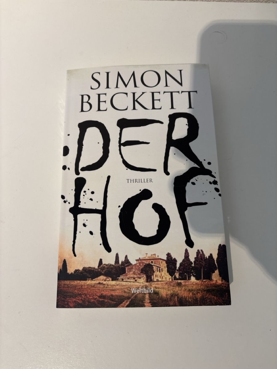 Libri: Simon Beckett - Der Hof, neuwertig – Nuovo (secondo la descrizione) da Adliswil venduto da ninotschka7
