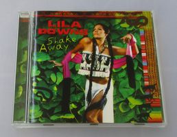 LILA DOWNS - Shake Away