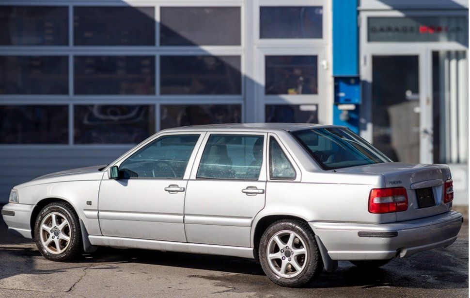 Volvo Automobili: VOLVO S70 – Usato da Wangs venduto da Peugeot3 1