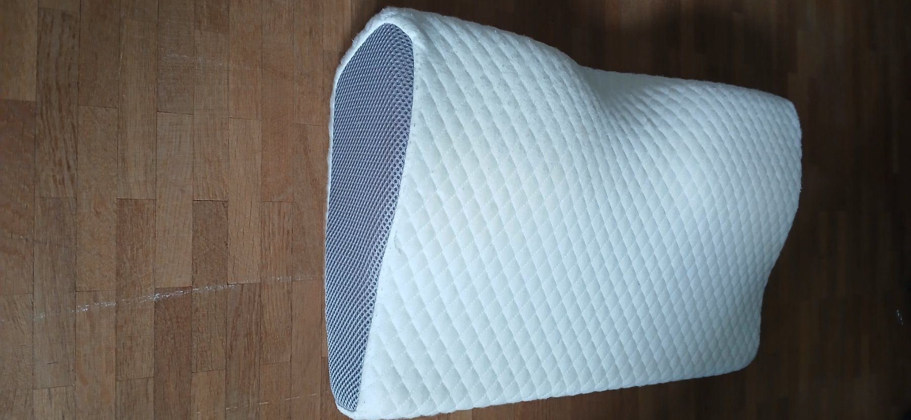 Kissen: Nackenkissen – Neu (gemäss Beschreibung) aus Galgenen von flexvertebra