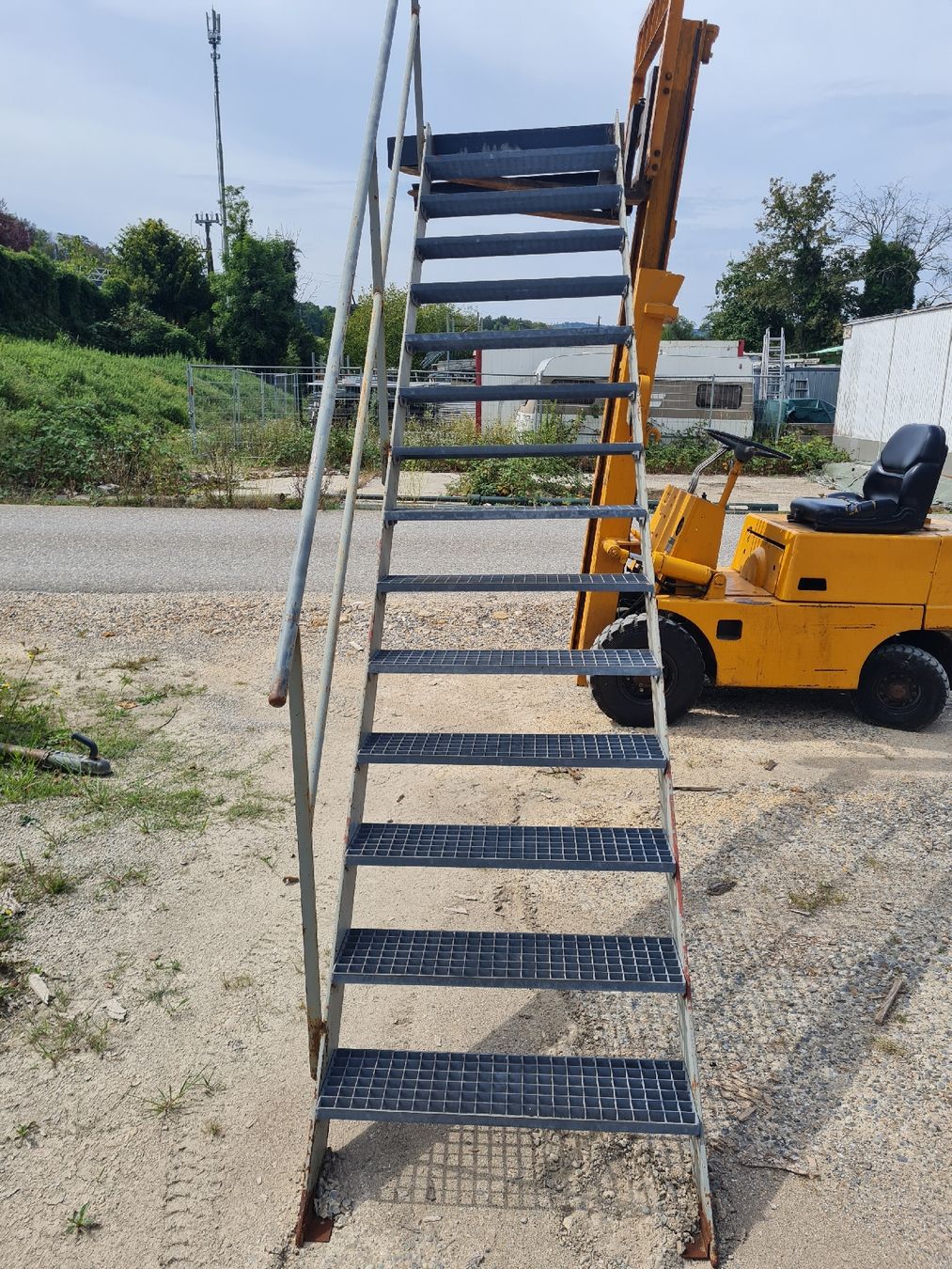 Treppen: Stahltreppe Massiv  – Gebraucht aus Bubendorf von meda0404 2