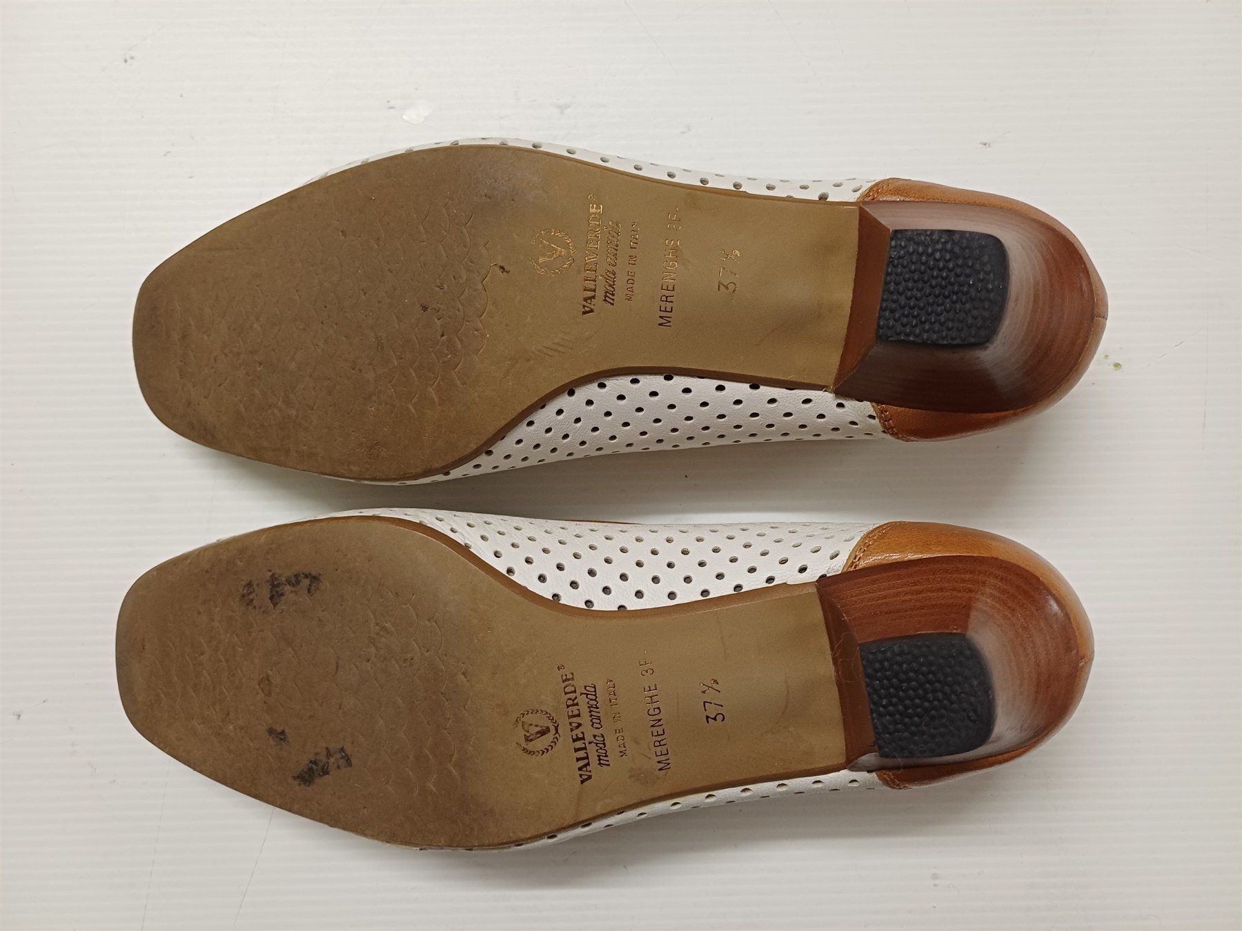 Chaussures femmes: Valleverde - Pumps – D'occasion à Bichwil par Viggen37 5