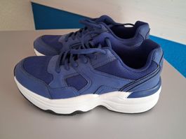 TURNSCHUH BLAU