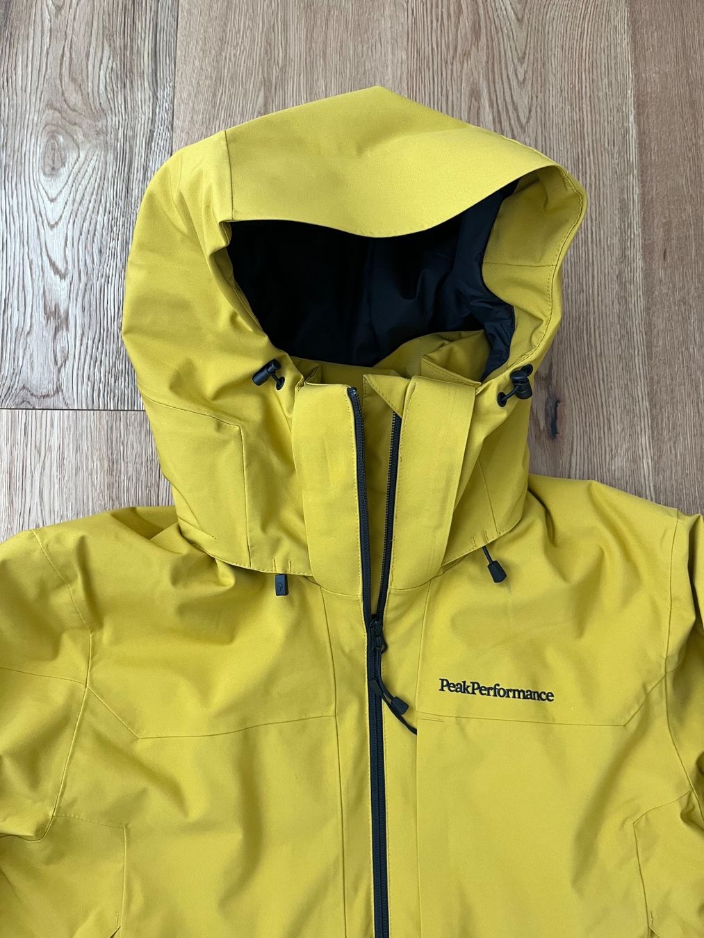 Peak Performance Giacche: Peak Performance Maroon Jacke, Gr. M – Usato da Interlaken venduto da fbnscl 2