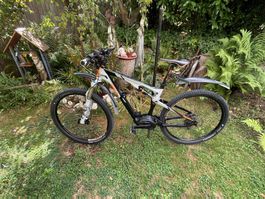 Scott E-Genius 920 E-MTB vollgefedert gebraucht Zustand Top