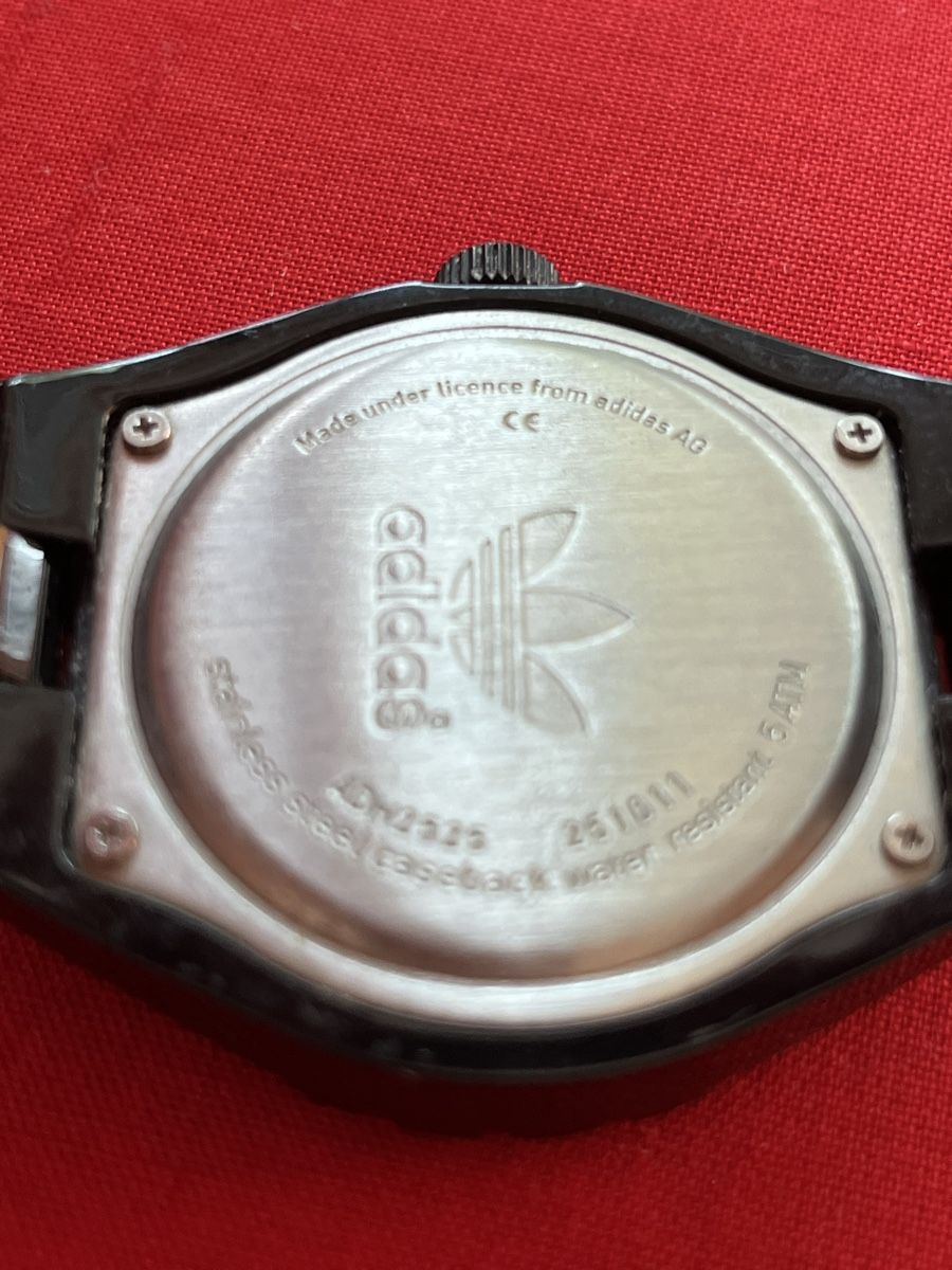 Adidas Montres: Sport Uhr - Adidas – Défectueux à Zürich par ZurichFee 1