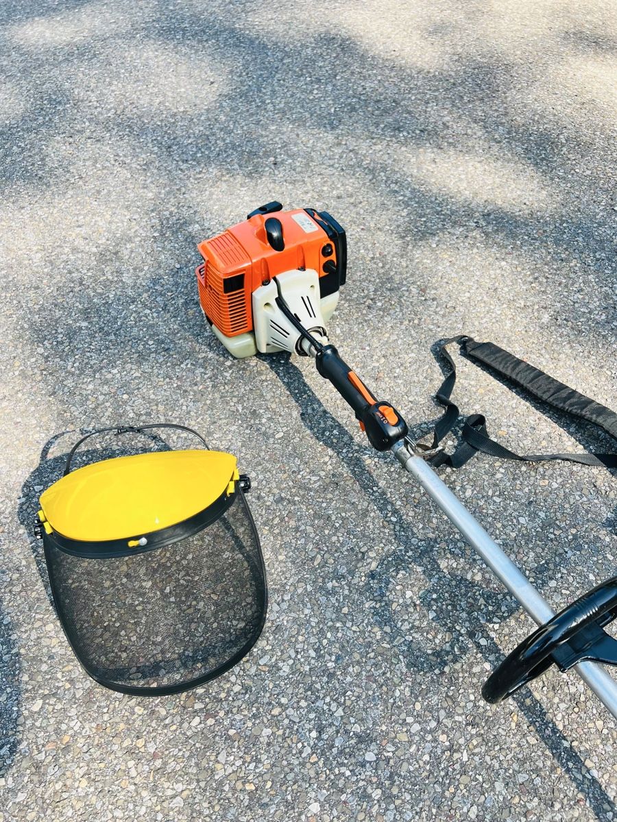Stihl Tous les outils: Rasentrimmer Stihl Profi  – D'occasion à Urdorf par mas_5wfz 6