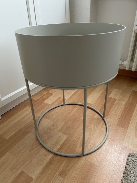 Ferm Living Plant box, rund, grau, 40 cm (Gebraucht) in Zrich fr CHF 80   nur Abholung auf Ricardo kaufen