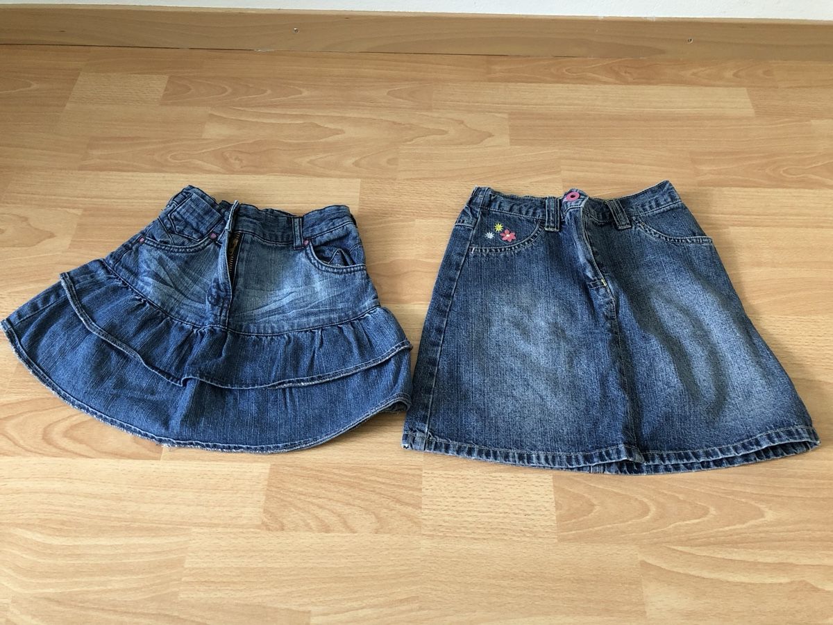 Kleiderpakete & -sets: Mädchenkleider Paket Gr. 122 Jeans Bikini – Gebraucht aus Chur von Tsambiko 2