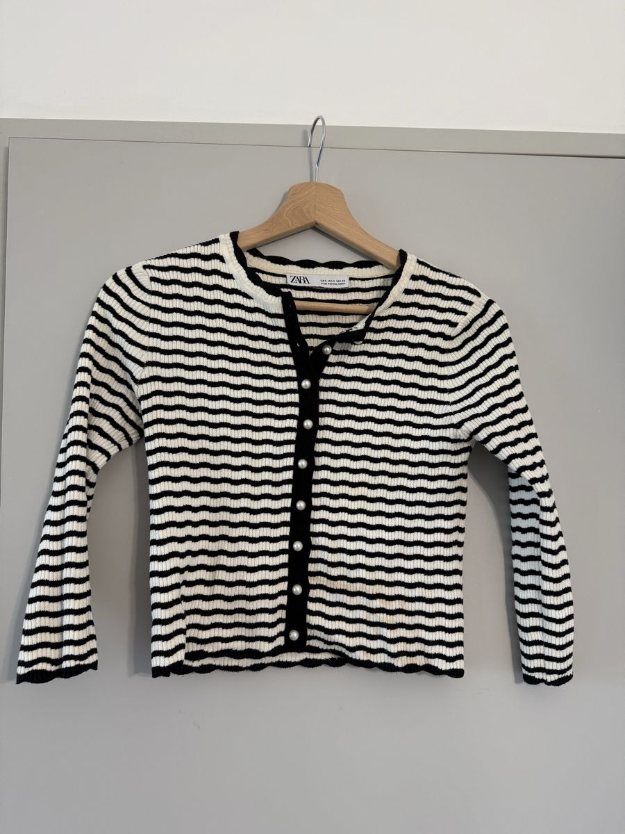 Zara Top: Jaquette noir et blanche Zara – Usato da Le Grand-Saconnex venduto da ama_pc9p