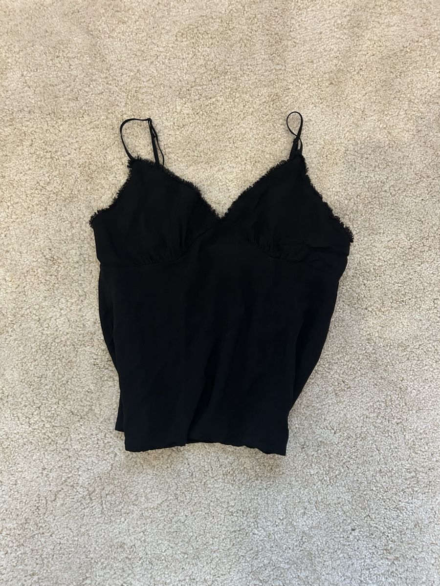 Zara Tops: cute black zara top    – Gebraucht aus Dietlikon von leaaasells 1