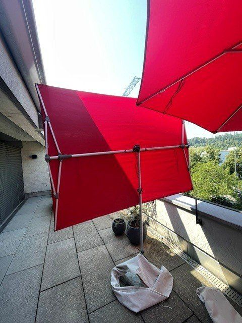 Parasols: Sonnenschirme mit Standfüsse – D'occasion à Winterthur par repartoflores 1