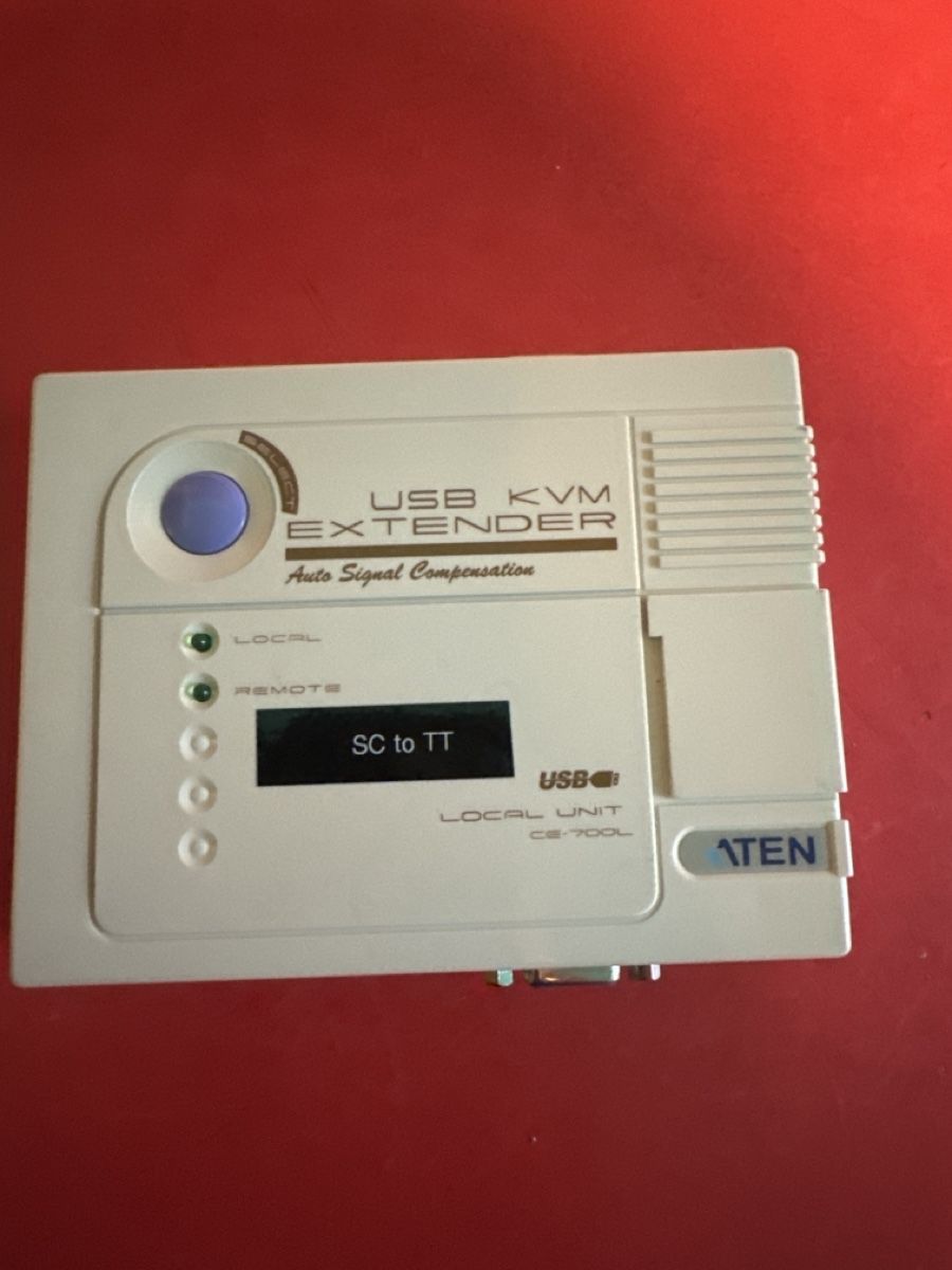 Unità & Adattatore: ATEN USB KVM Extender CE700L – Usato da Luzern venduto da JAYJAY-LEMMING