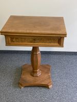 drehbarer Klapptisch mit Schublade, Nussbaum
