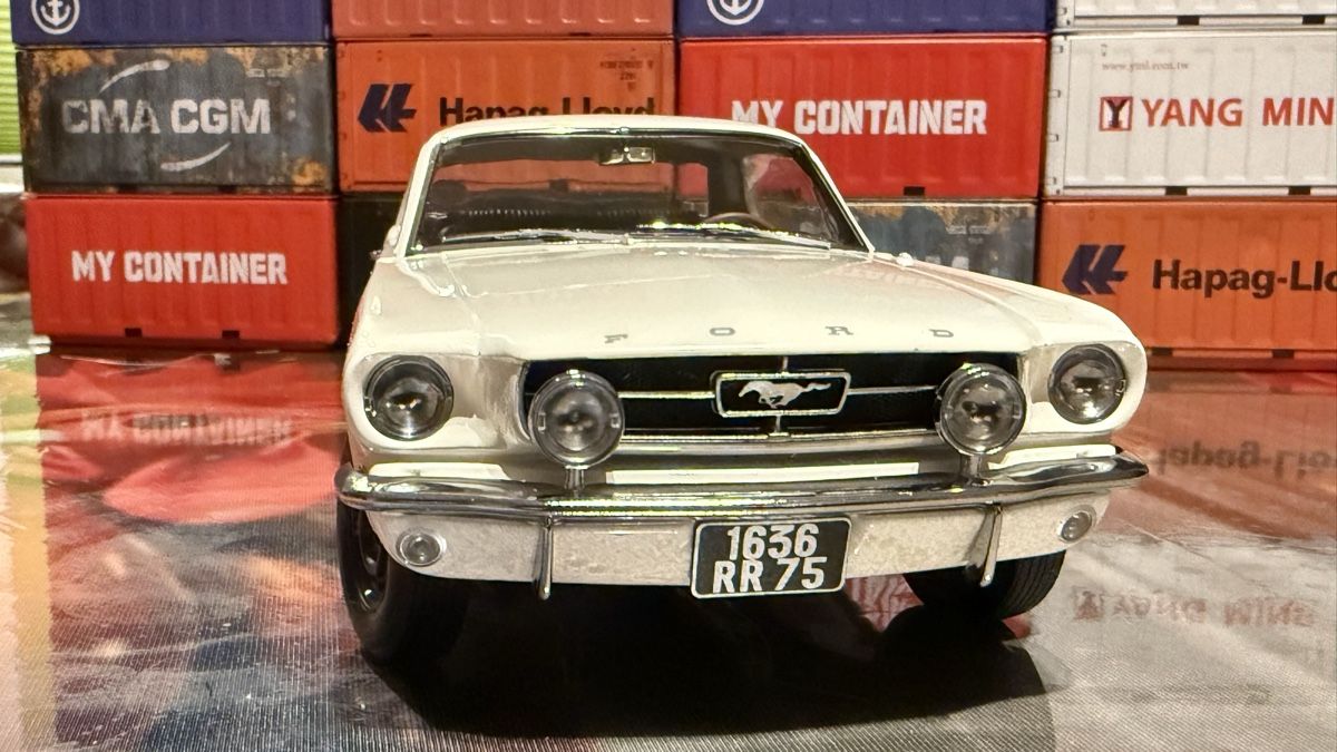 Ford Modellini d'auto: Ford Mustang Weiss  184 (Nr. 349/500 ) – Nuovo e nell'imballaggio originale da Basel venduto da Zomeg 1