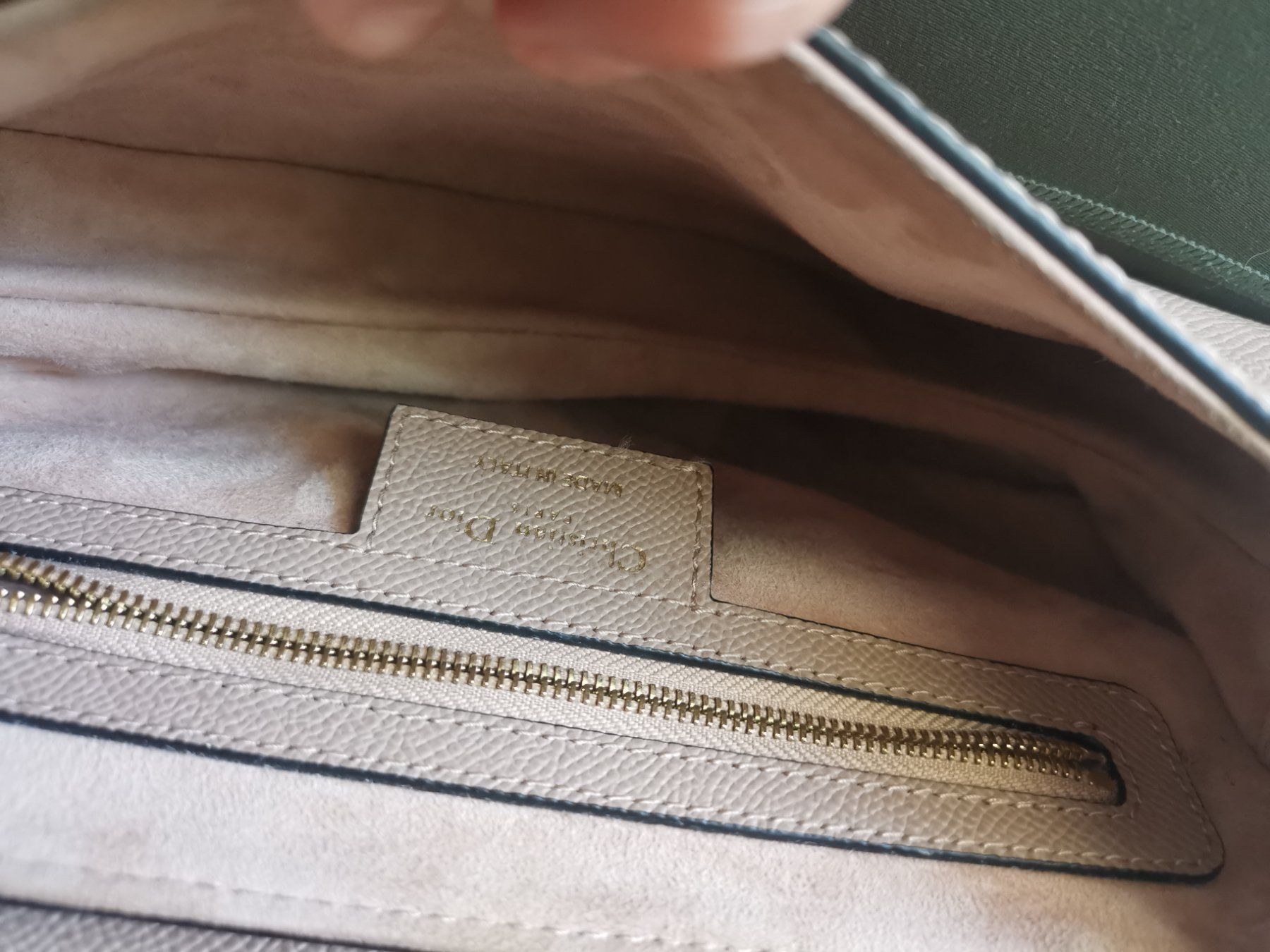 Dior Sacs femmes: Dior Saddle Bag medium mit Guitar Strap – D'occasion à Fehraltorf par freeform2020 8