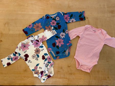 🌹 🌼 Carters Bodys (3Monate)