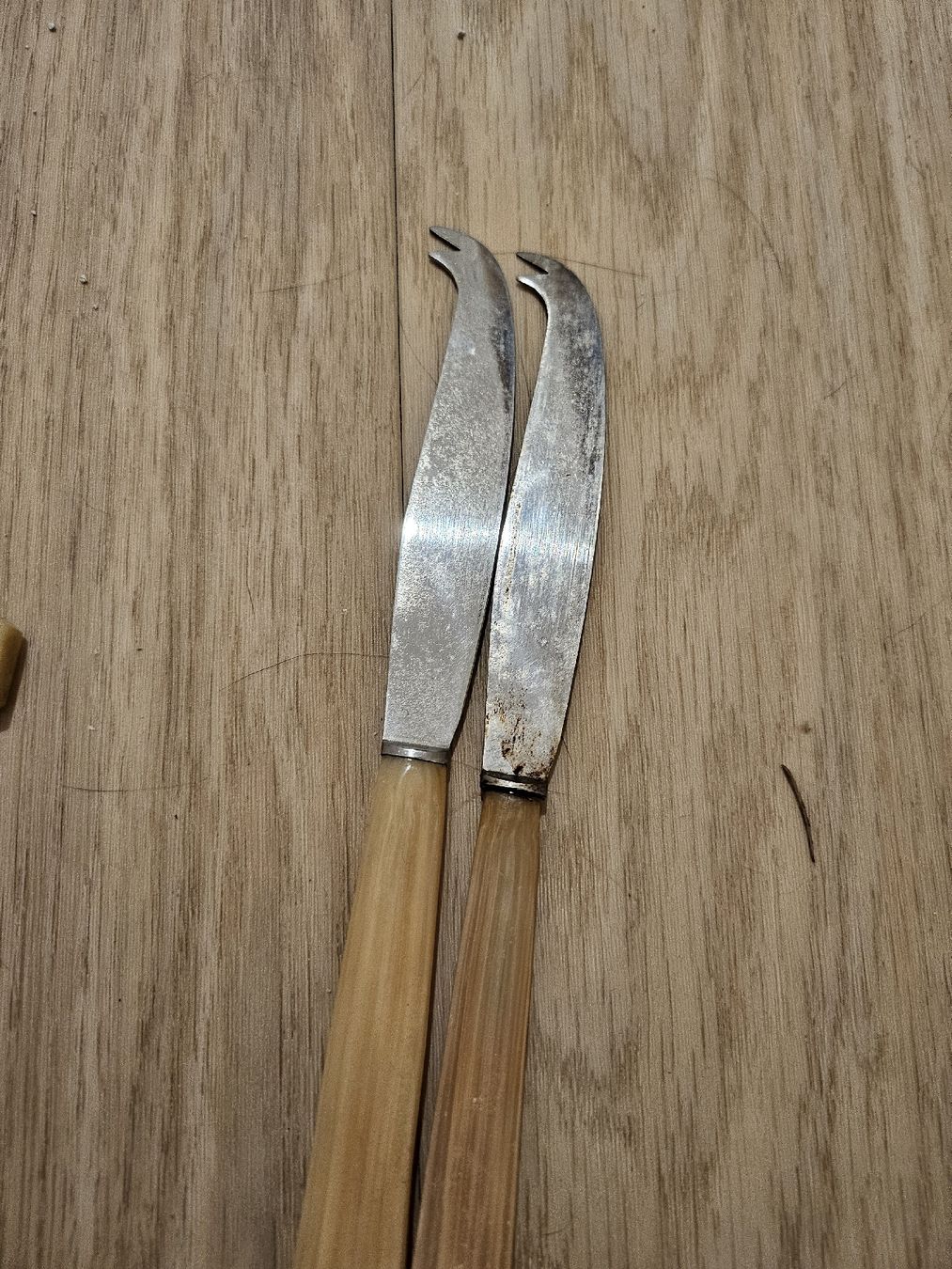 Posate: Couteaux vintage avec coffret – Usato da La Joux FR venduto da car_ck96 4
