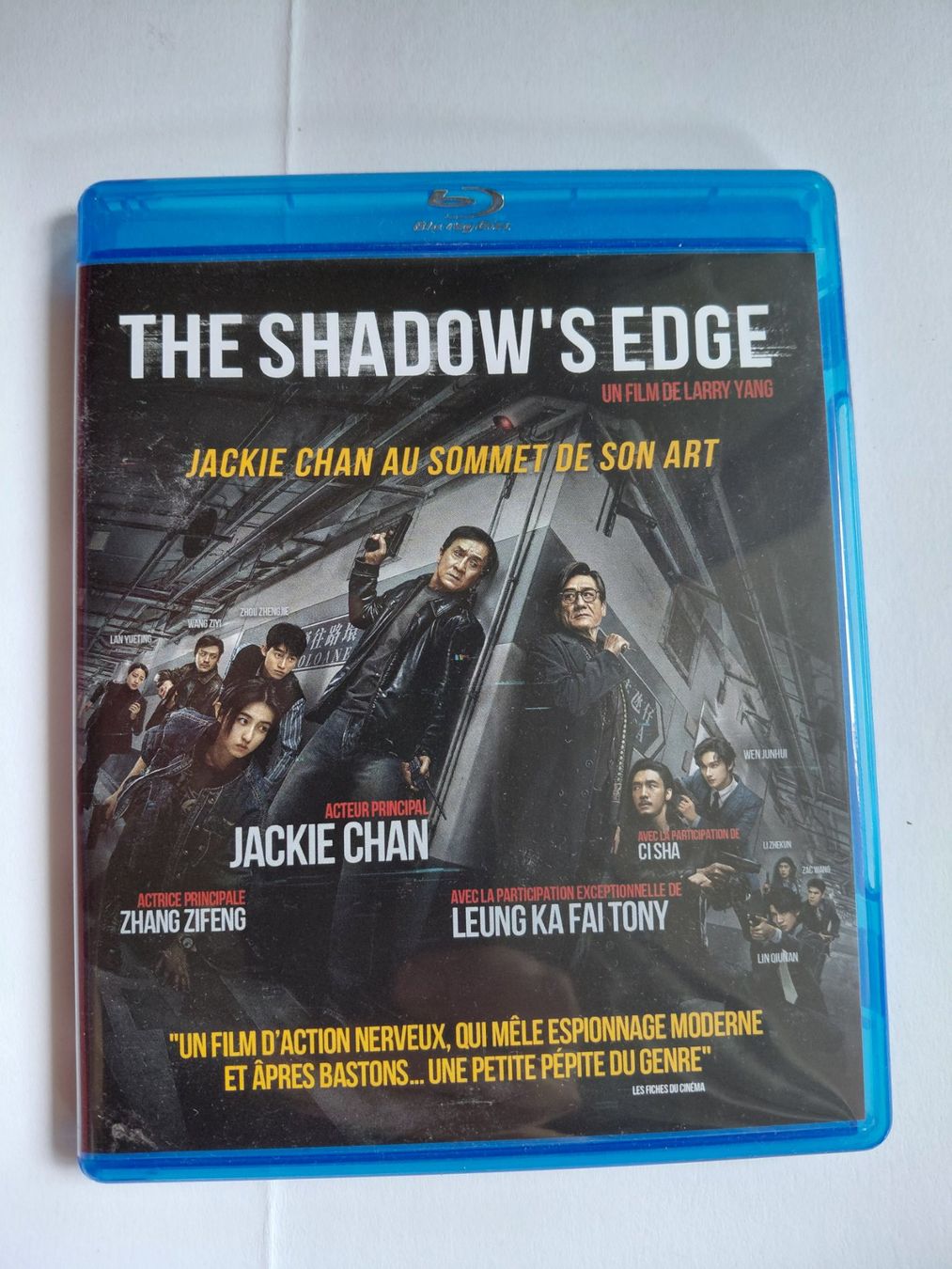 Tous les DVDs: THE SHADOW'S EDGE – D'occasion à Denges par Hellboy10