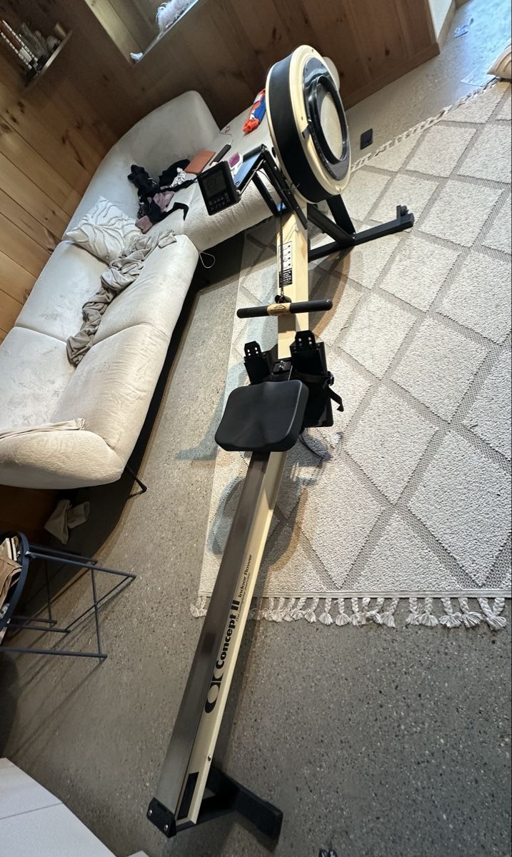 Concept 2 Vélos d'appartement: Concept II Indoor Rower – D'occasion à Mettmenstetten par vad_57p2