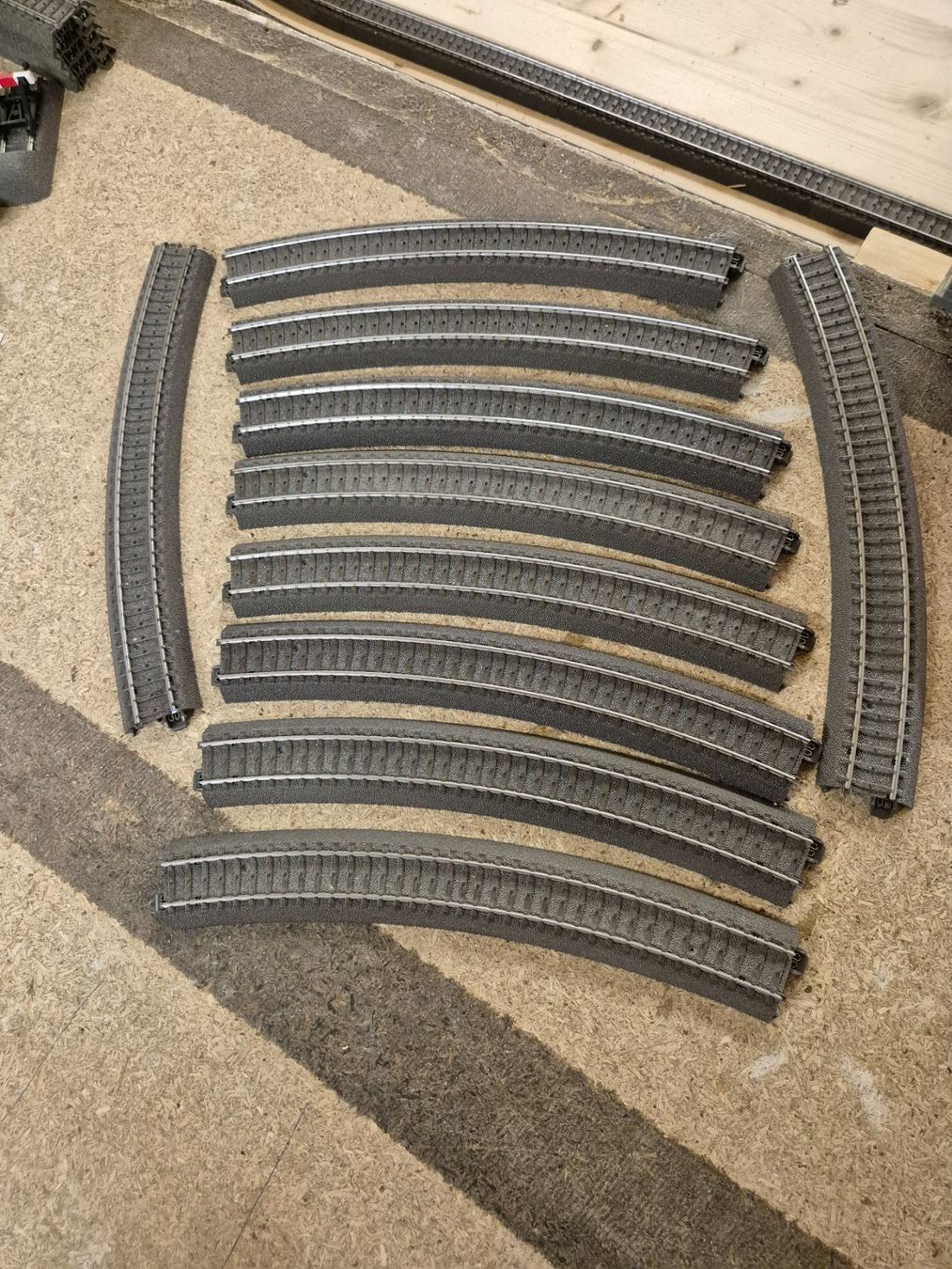 Märklin Modellini di ferrovie: rail courbe maerklin 24330 – Usato da Villeneuve VD venduto da Floriang2