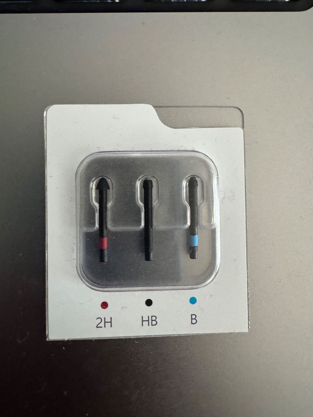 Stifte & Marker: Surface Pen Spitzen – Gebraucht aus Arbon von flowerandfound