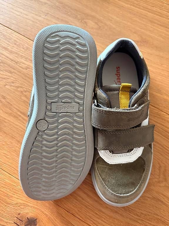 Scarpe per ragazzi: Superfit Turnschuh Grösse 29 – Usato da Siebnen venduto da mimaruoss 1